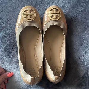 Tory Burch Caroline flats